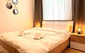 Cozy Retreat - Central